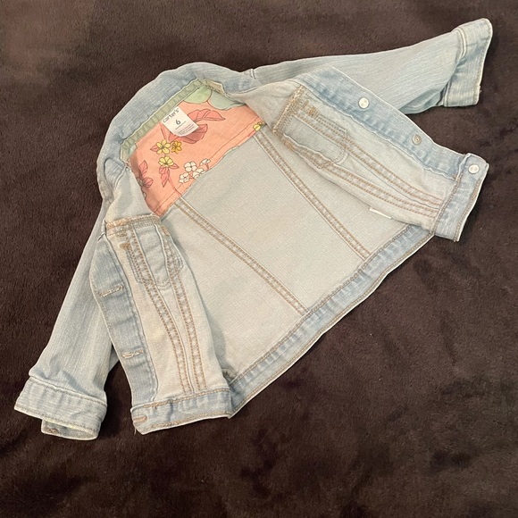 Carter’s Infant Light Wash Denim Jacket-Excellent Condition-Size 6 months - Picture 5 of 9